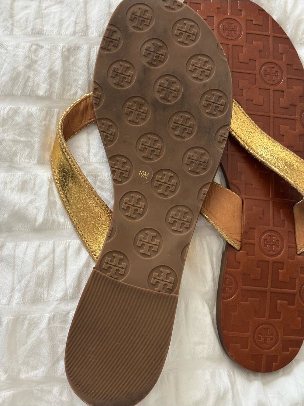 Tory Burch gold sandals 10 - Picture 4 of 6